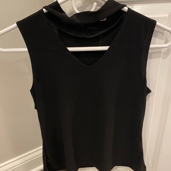 Tops - Picture 1 of 1